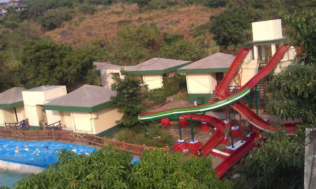 Pali Beach Resort Mālād Zewnętrze zdjęcie