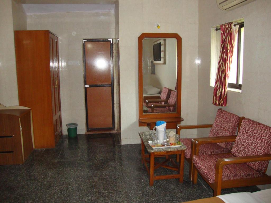 Pali Beach Resort Mālād Pokój zdjęcie