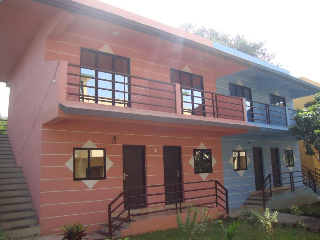 Pali Beach Resort Mālād Zewnętrze zdjęcie